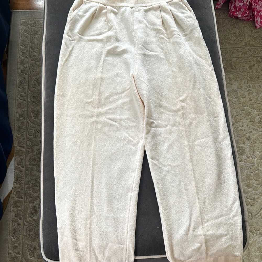 St. John Cream Knit Pants - Size 12